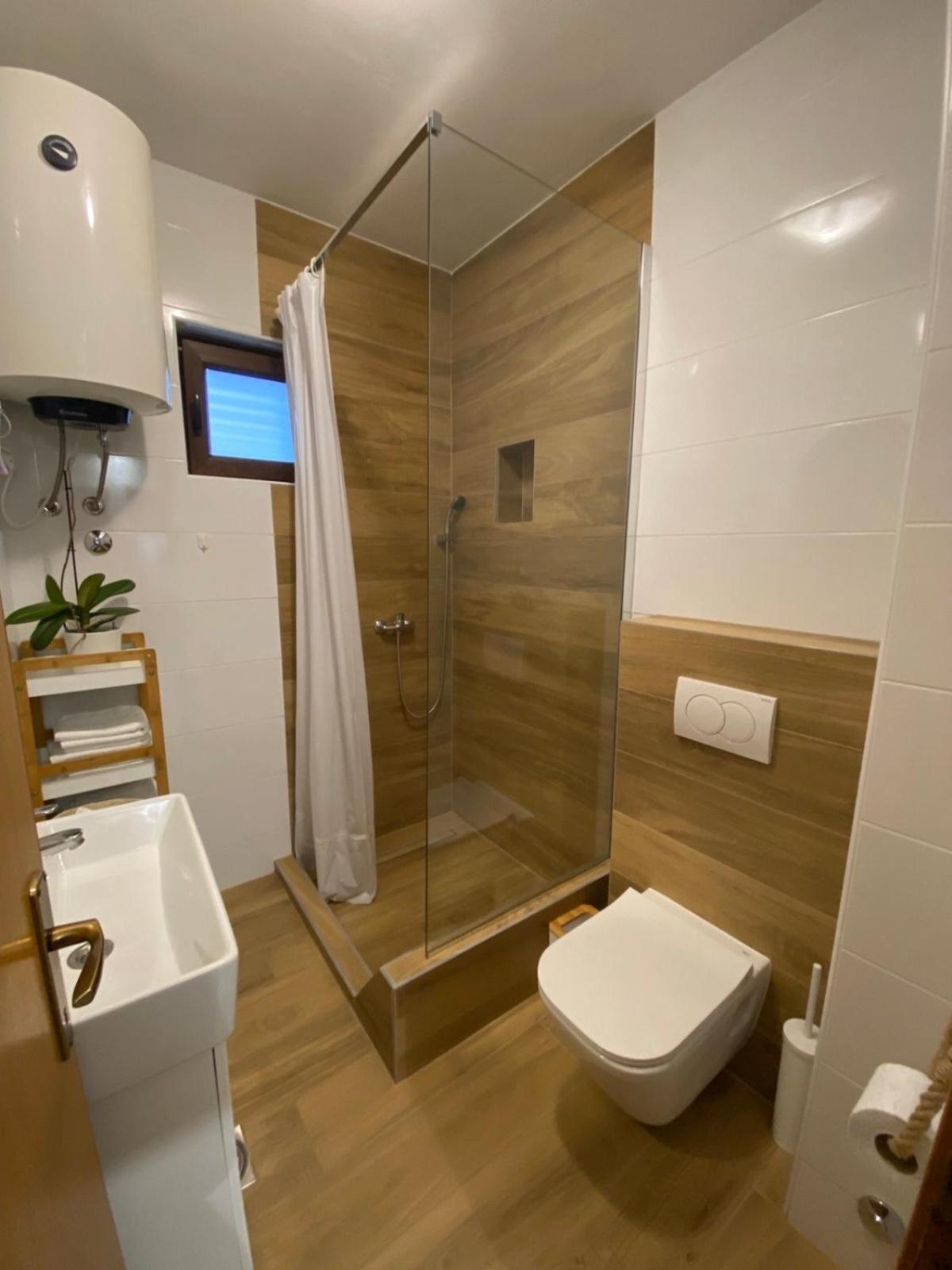 Appartement Ela I Gabi à Omišalj Extérieur photo